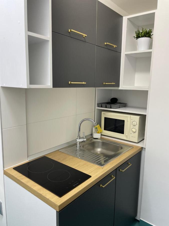 Metropole Apartments Studio City Bucarest Esterno foto